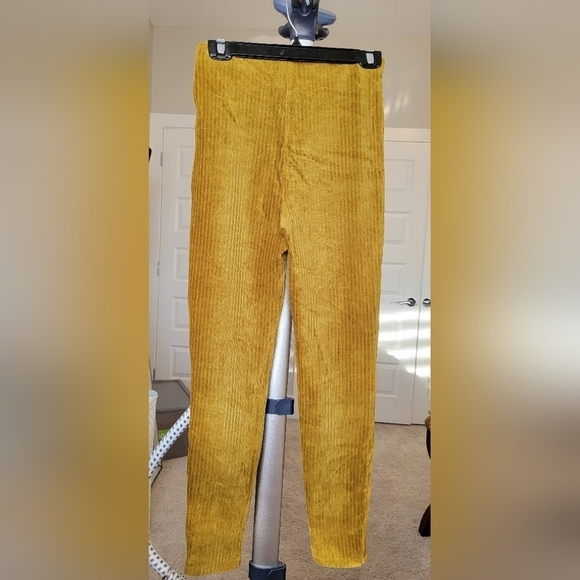 Twik  pants - Picture 2 of 3